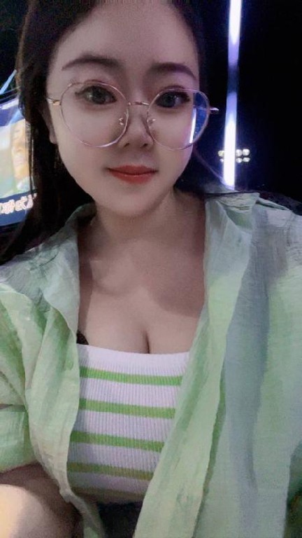 服务系真大F胸琦琦