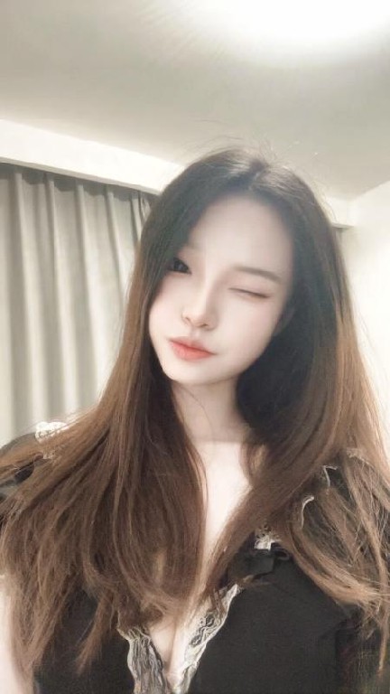 恰食人间水蜜桃