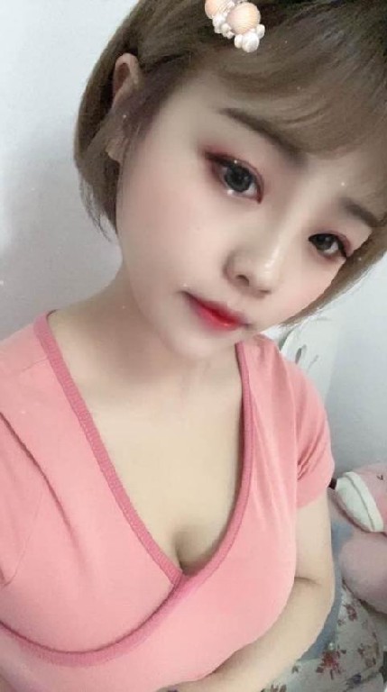 南京年轻妹儿，比较健谈，性价比也不错