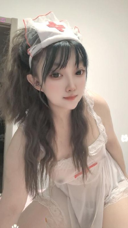 临平大波翘臀骚货