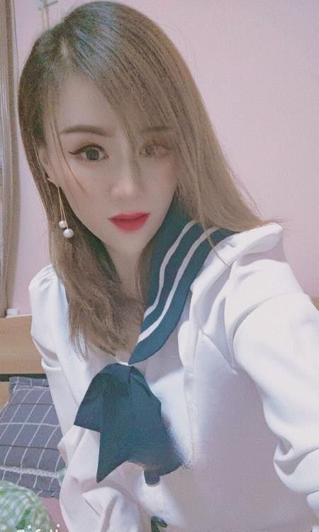 小姐姐制服诱惑美