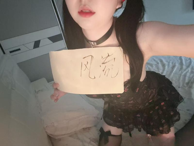 双马尾甜妹小萝莉