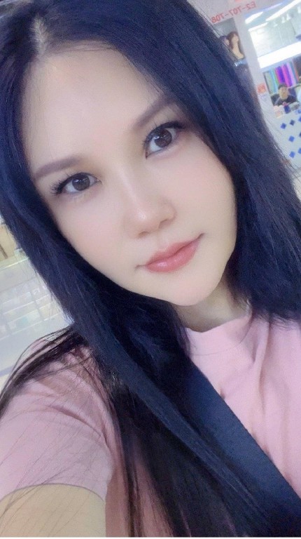 服务系巨乳熟女波姐