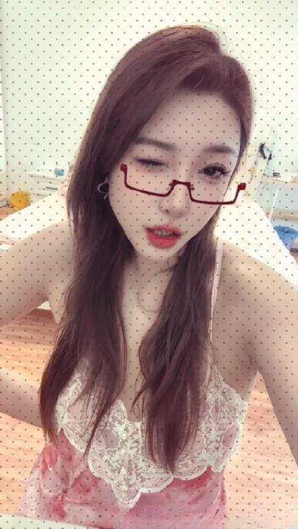 汉阳颜值御姐雯宝