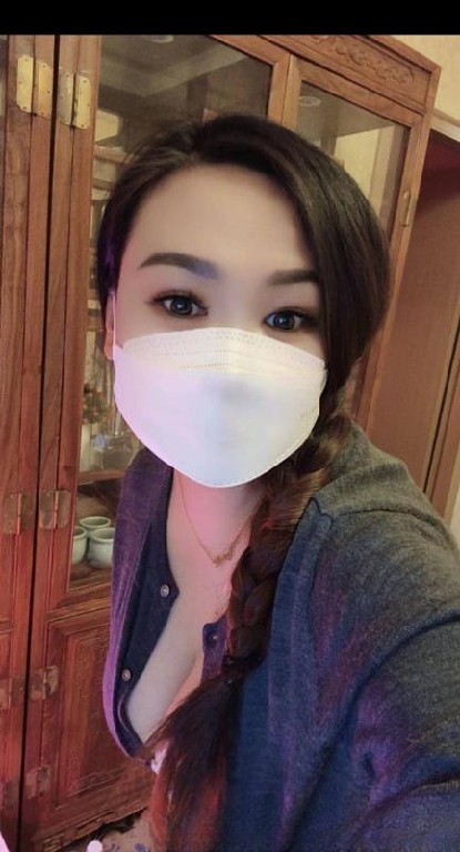 胸超大的骚熟女