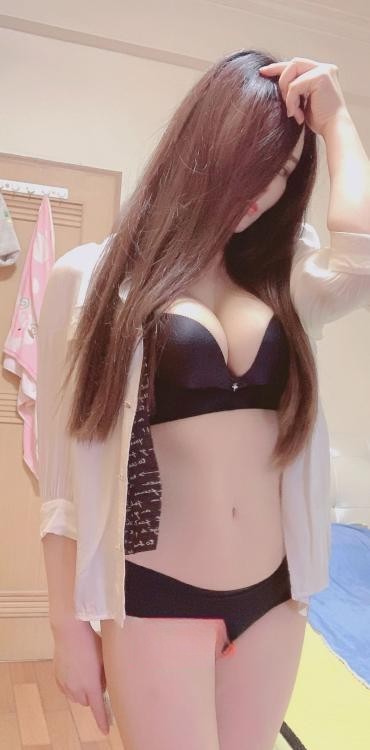 性感小妖精长腿奶大