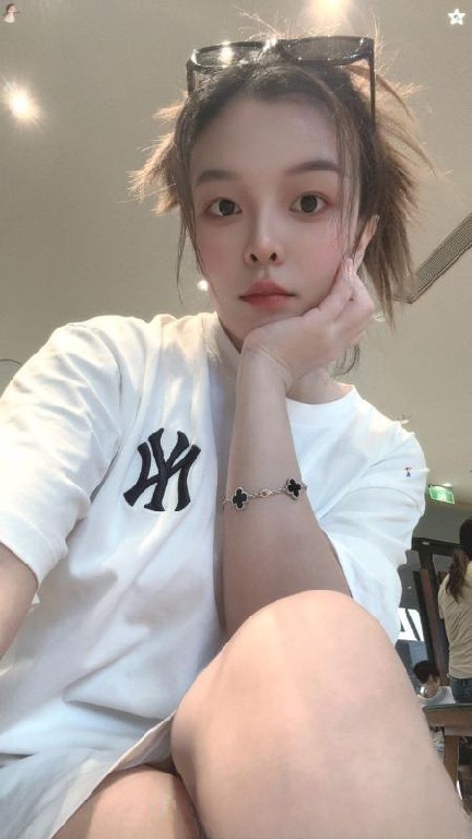 光谷服务系小御姐