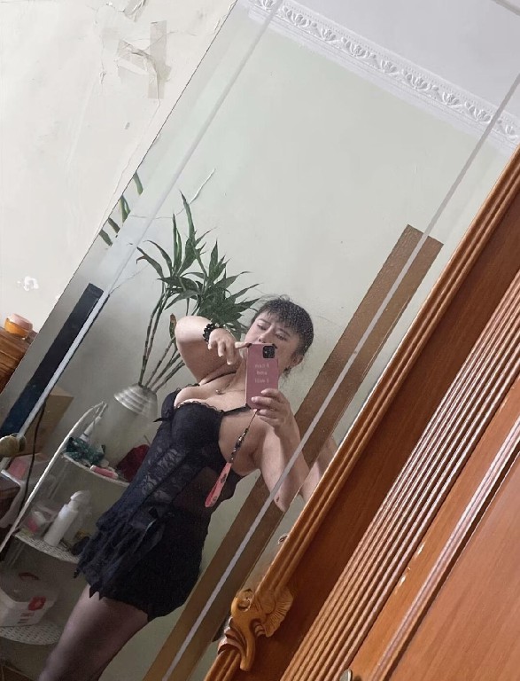 上海徐家汇大奶熟女