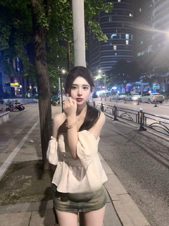 高挑美乳诱惑翘臀蜜桃白虎鲍鱼一线天妹妹