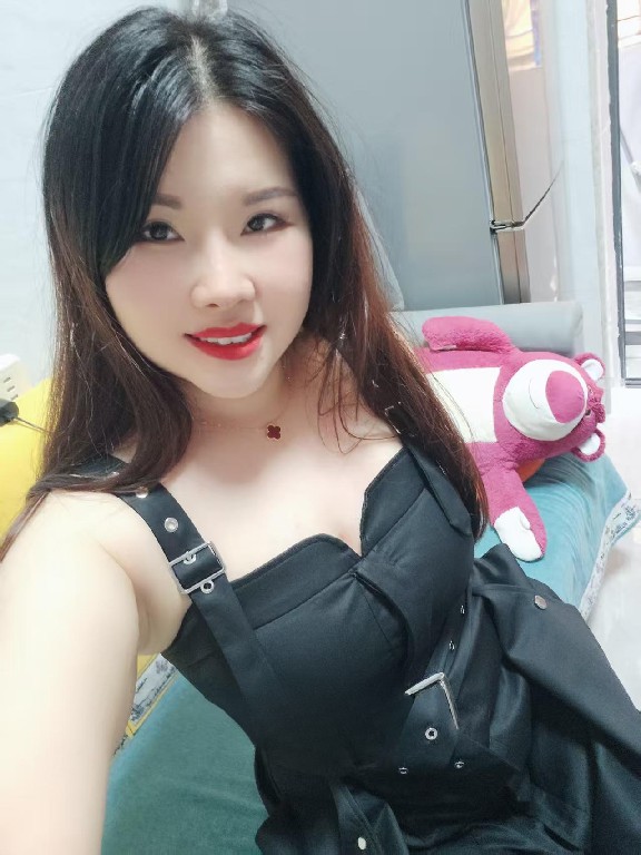 长腿小姐姐敏感小穴