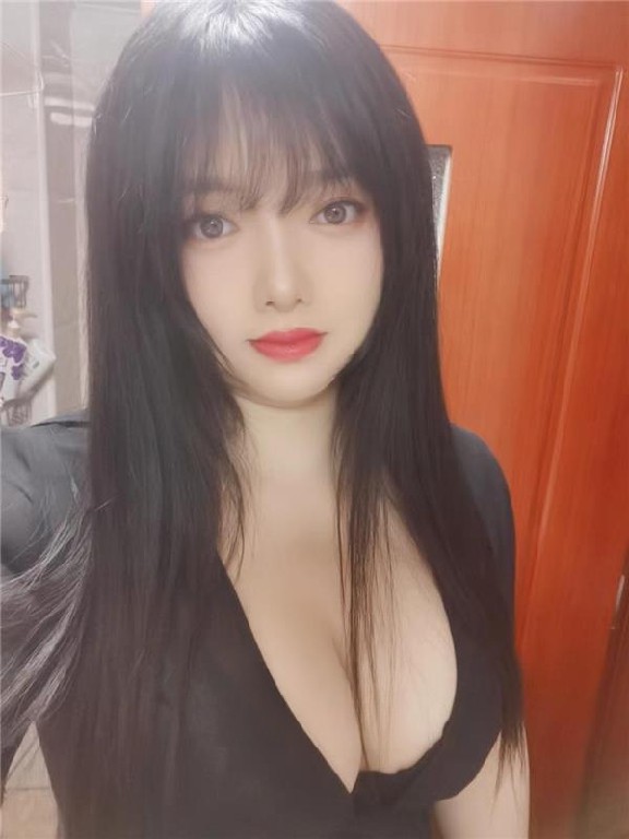 骚妹乖巧很配合