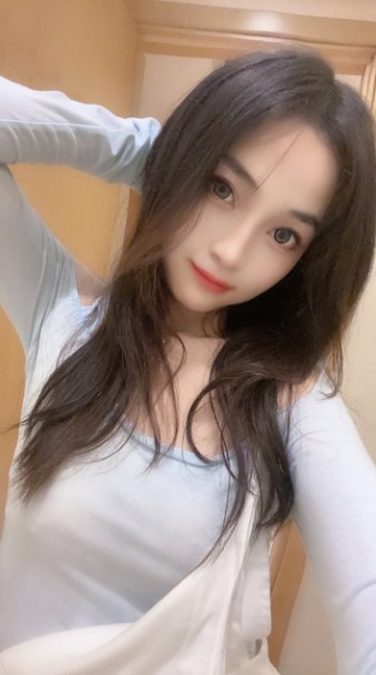 气质性感皮肤白嫩极品身材