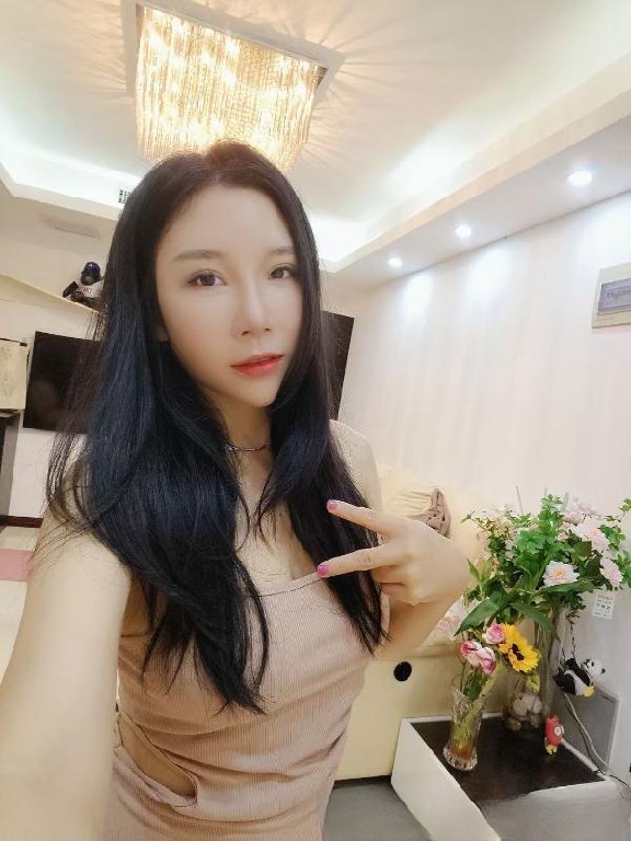 城西银泰温柔小蜜蜂