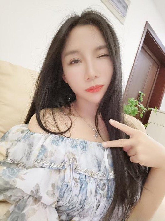 城西银泰温柔小蜜蜂