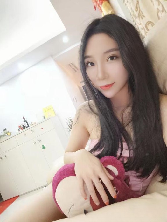 城西银泰温柔小蜜蜂