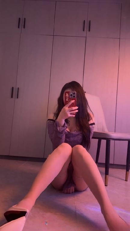 惠城纯欲蛇吻辣妹