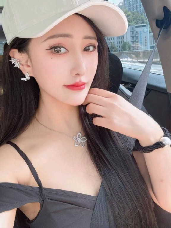 朝阳美胸御姐思彤