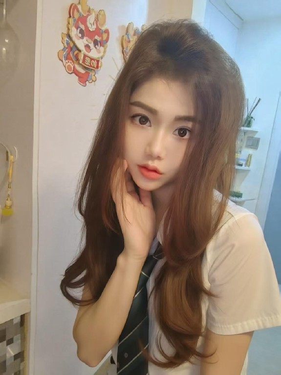 水多高颜值小姐姐