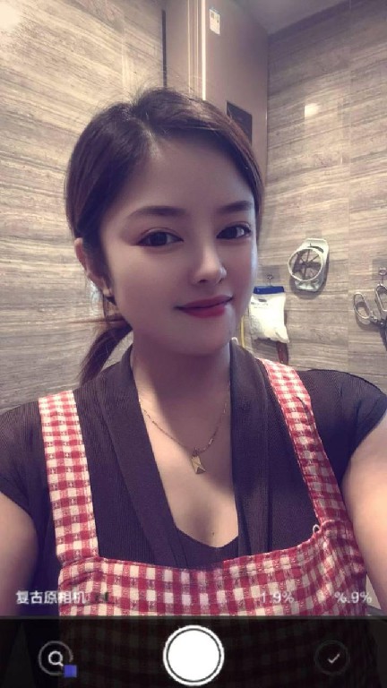 特别有韵味的抓龙筋妹子