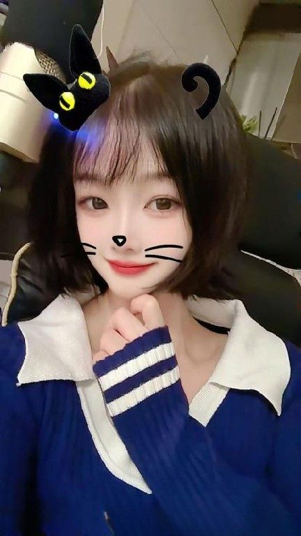 嫩妹小爱