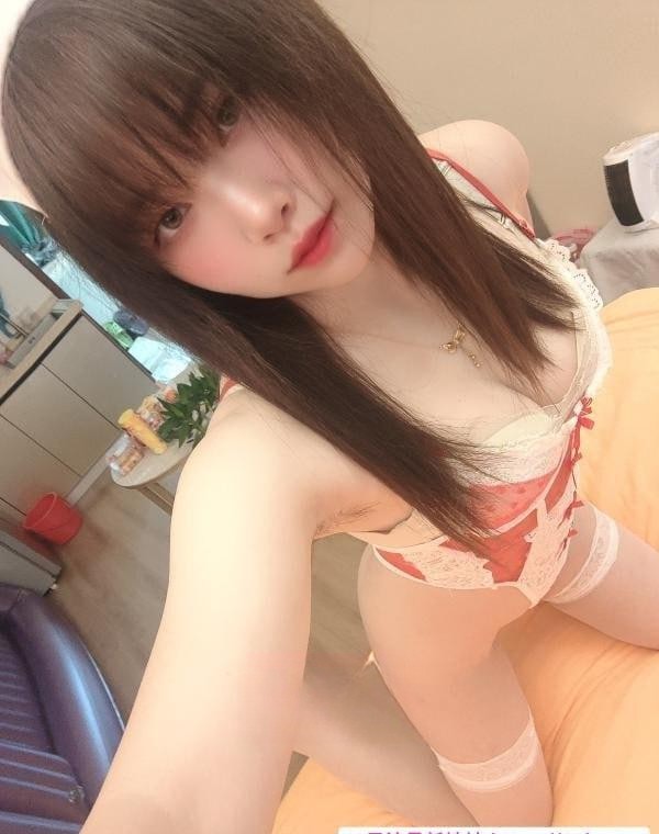 软体炮姐天然插炮机