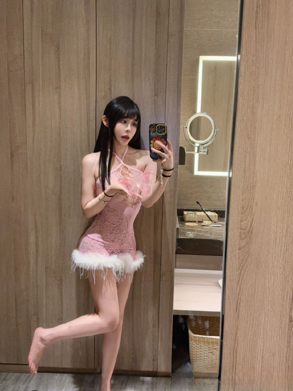 长腿细腰美女团团