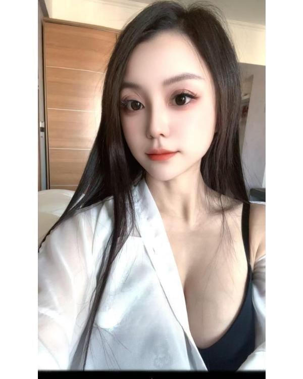 镜湖大胸美腿御姐