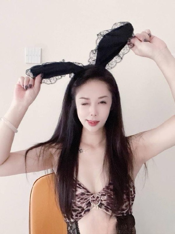 纯欲辣妹