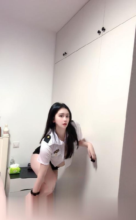 制服服务系晚霞姐姐
