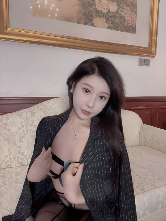 宁波性感骚妹水多滑嫩