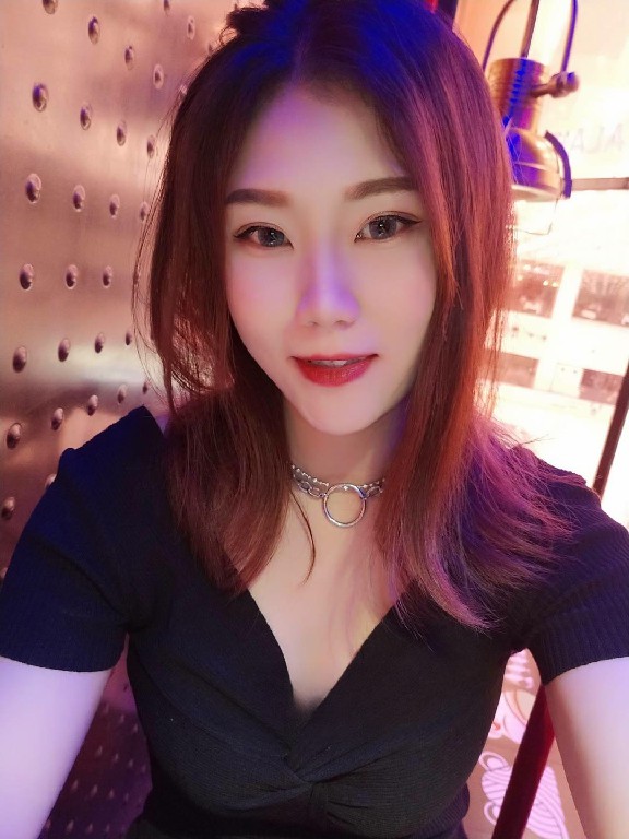 杭州小妹粉嫩乖巧姿势多