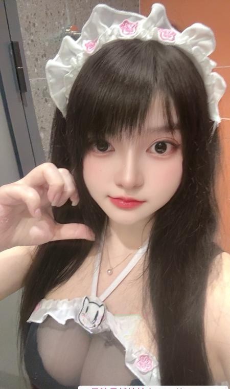 大胸妹闹闹