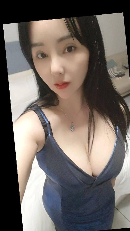 服务系大胸骚妹小娜