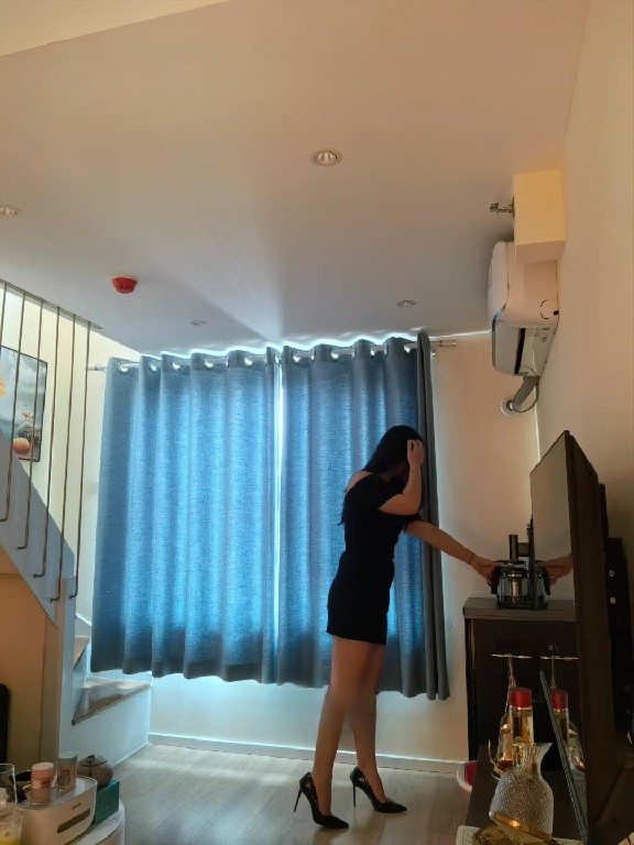 细腿风情型少妇