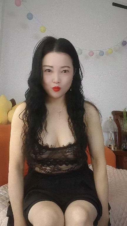 小少妇饥渴难耐服务全面