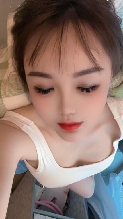 青春活力艾琳娜