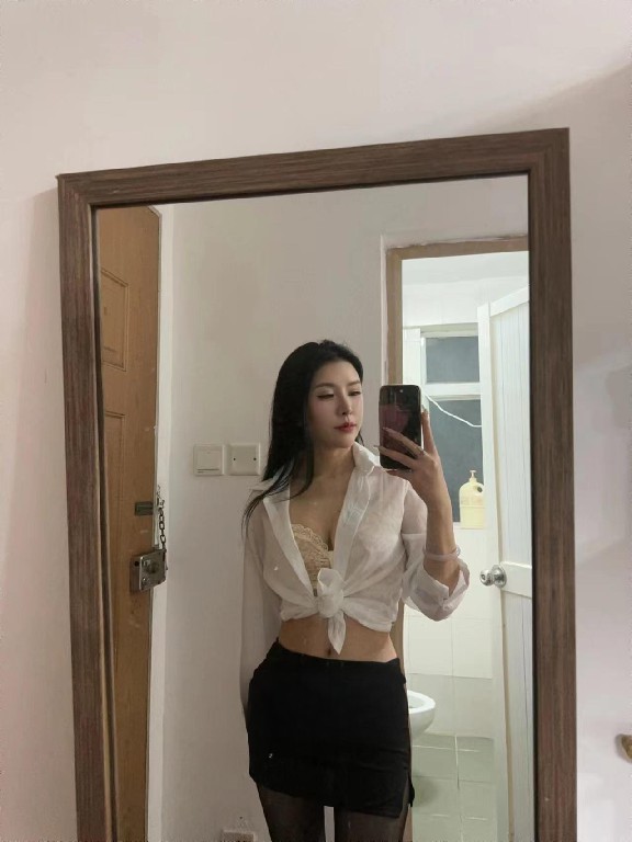 丰台炮架身材男人看了心痒痒的