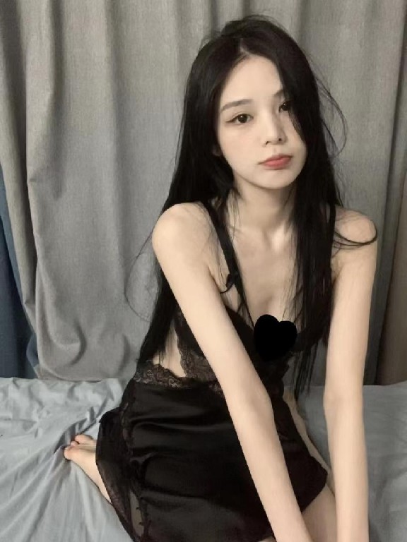 蜀山高挑苗条嫩女