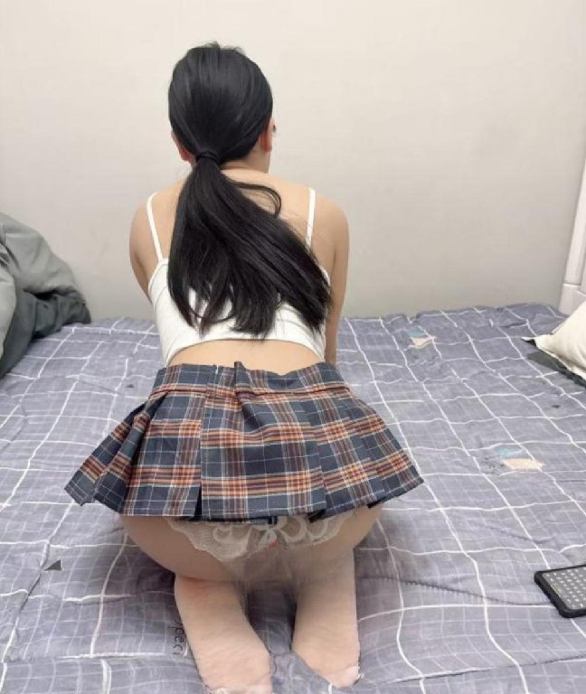 鄞州欲女湿润紧致小骚货抱起来操