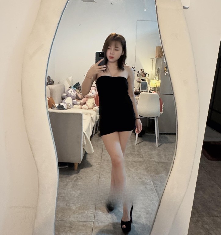 反差制服极品小妖精