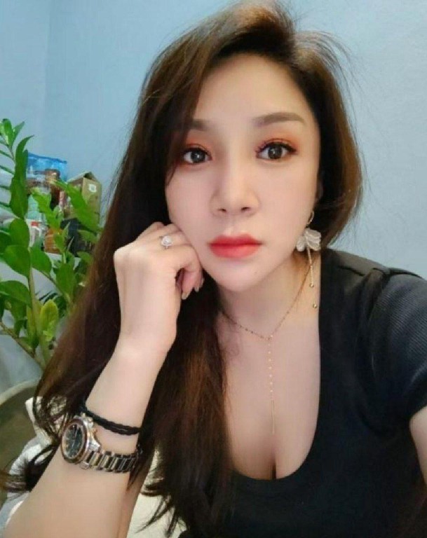 高颜值御姐