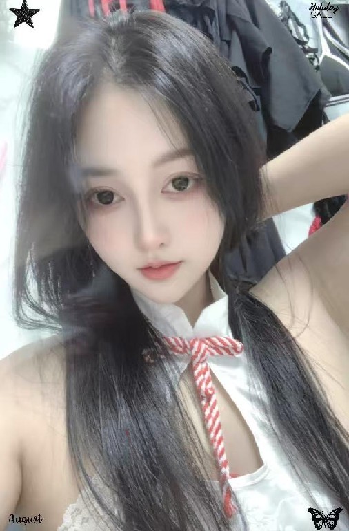 花都区丰满彤彤