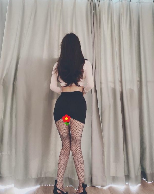 小网红比紧的要命