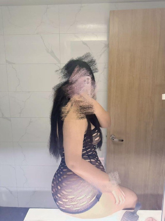 青岛大奶小甜妹后入超爽