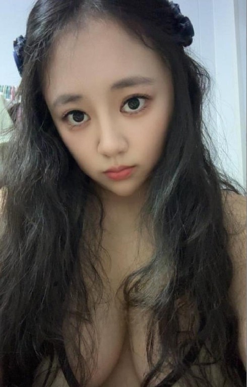 纯欲大胸美腿泡泡