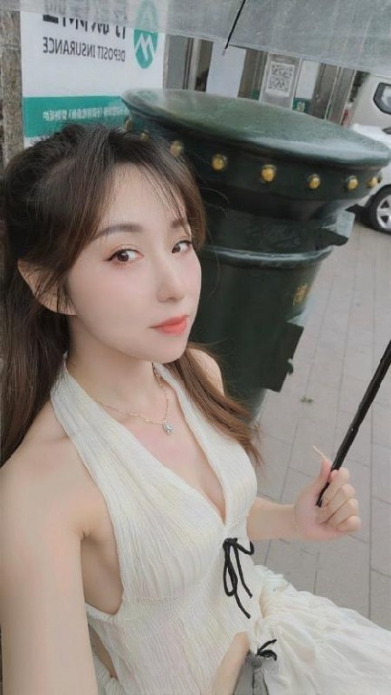 前凸后翘蜜桃臀