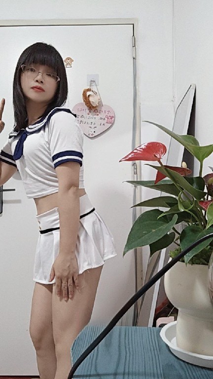 性价比眼镜骚妹