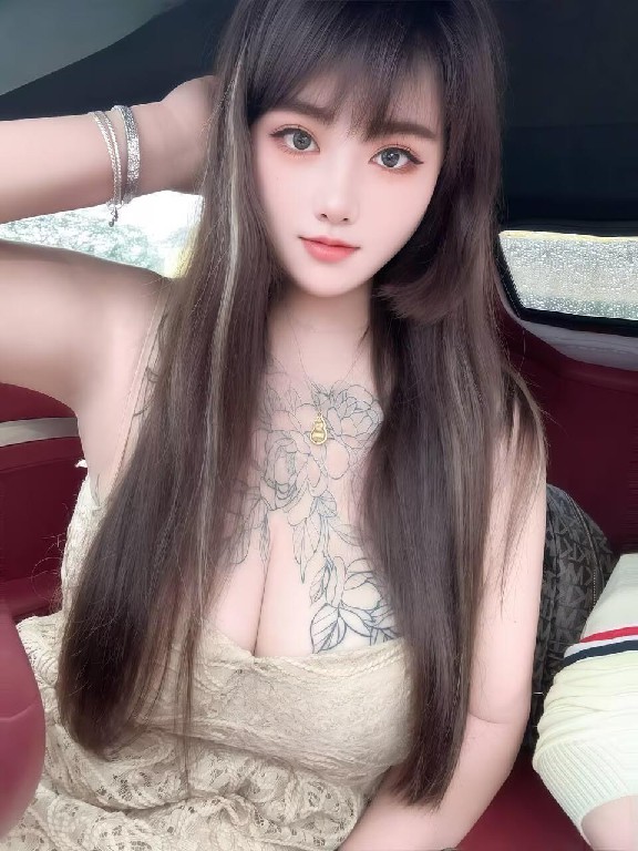 天然巨乳御姐范范