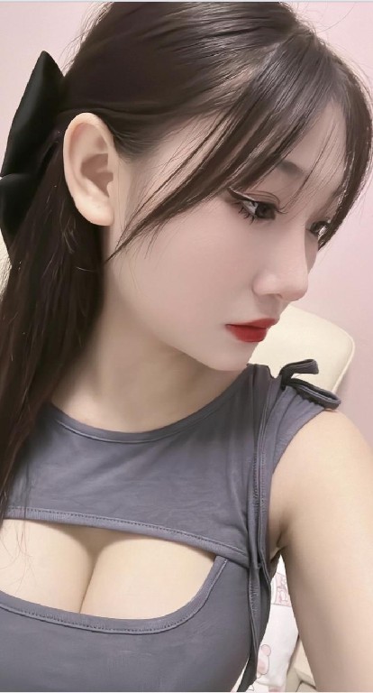 天河超正点的妹子三点都是粉的