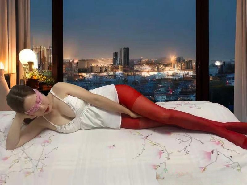 油坊桥附近小姐姐